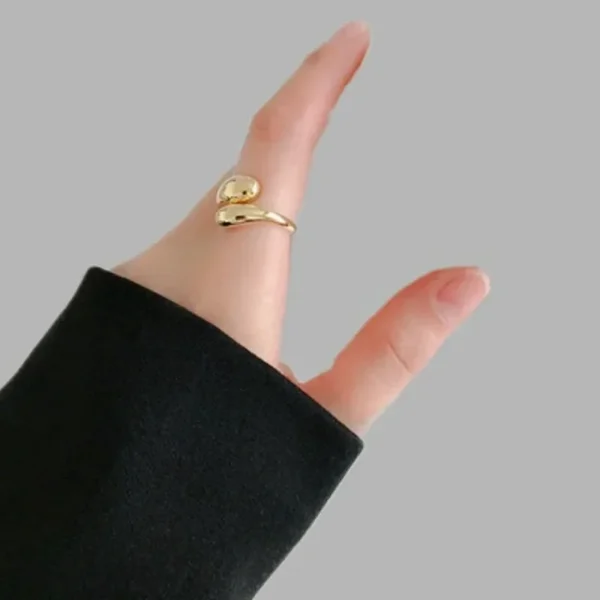 Elegant Geometric Hollow Ring – Adjustable Fashion Jewelry for Women - Image 5